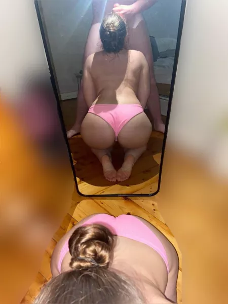 I love getting on my knees for you π π especially because I crave cock 24/7 π€€