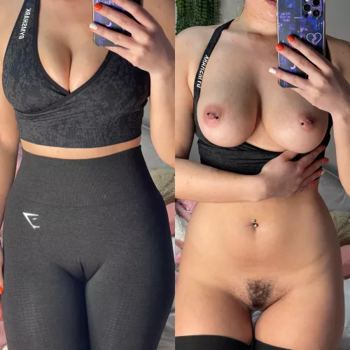 I love how my curves look in and out of my gym wear ๐ I love how my curves look in and out of my gym wear ๐