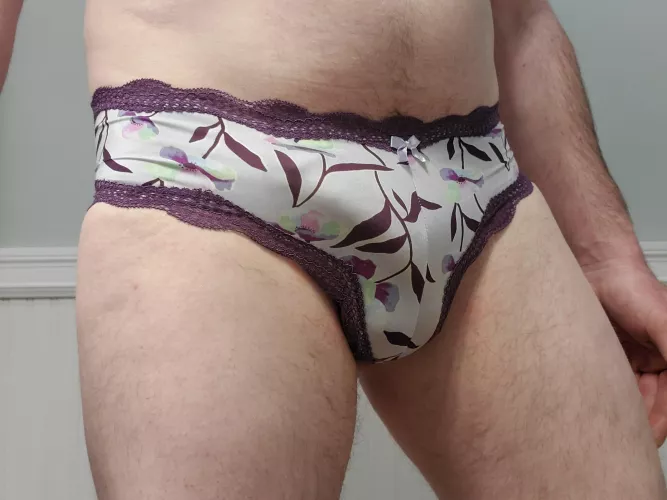 I love how these panties feel and tight they hug me, the cute pattern is a plus too.