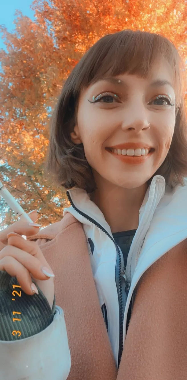 I love love love smoking in the cold 🍂 I love love love smoking in the cold 🍂