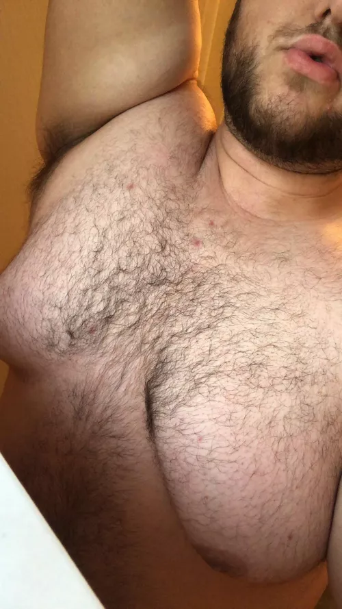 I love my chestโฆespecially in a wet shower ๐๐ฆ๐ฆ I love my chestโฆespecially in a wet shower ๐๐ฆ๐ฆ
