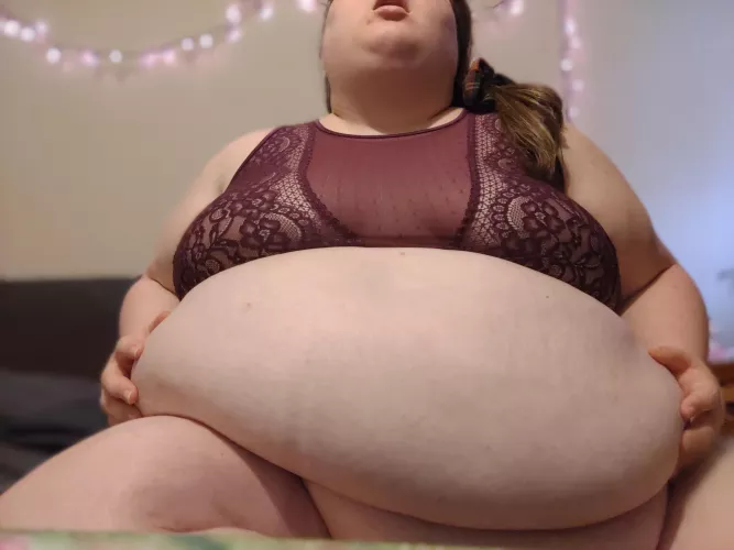 I love my double belly, do you? ๐ญ I love my double belly, do you? ๐ญ