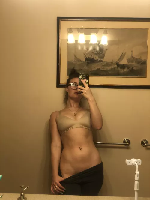 I love my little belly button piercing I love my little belly button piercing