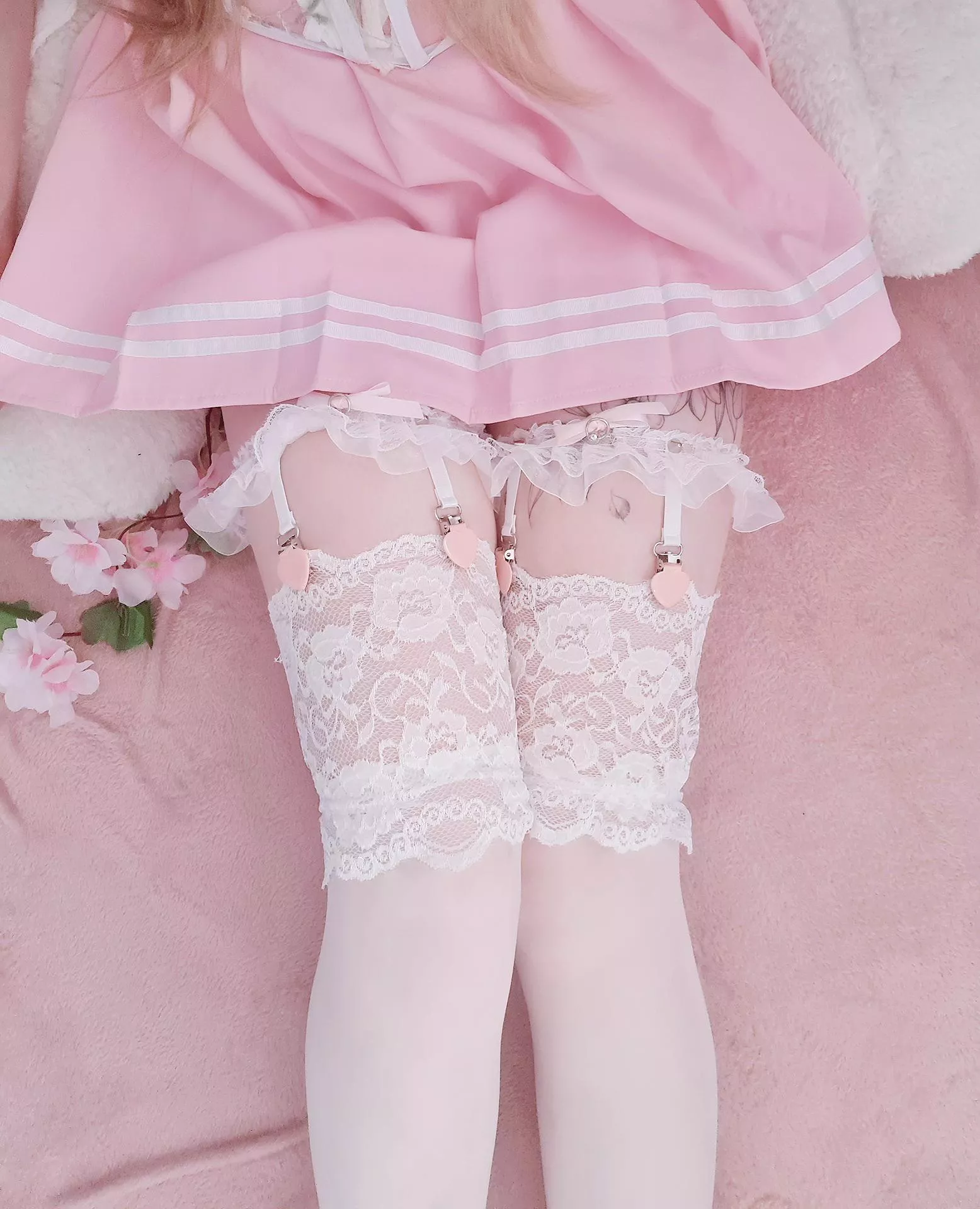 I love my new garters! They're so cute 🥰