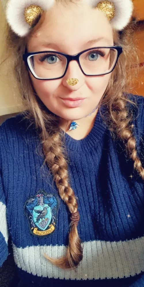 I love my stitch choker hehe excuse the messy hair 😅