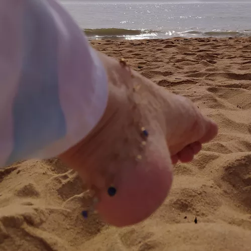I love sand and the beach. It's just so satisfying to walk there!