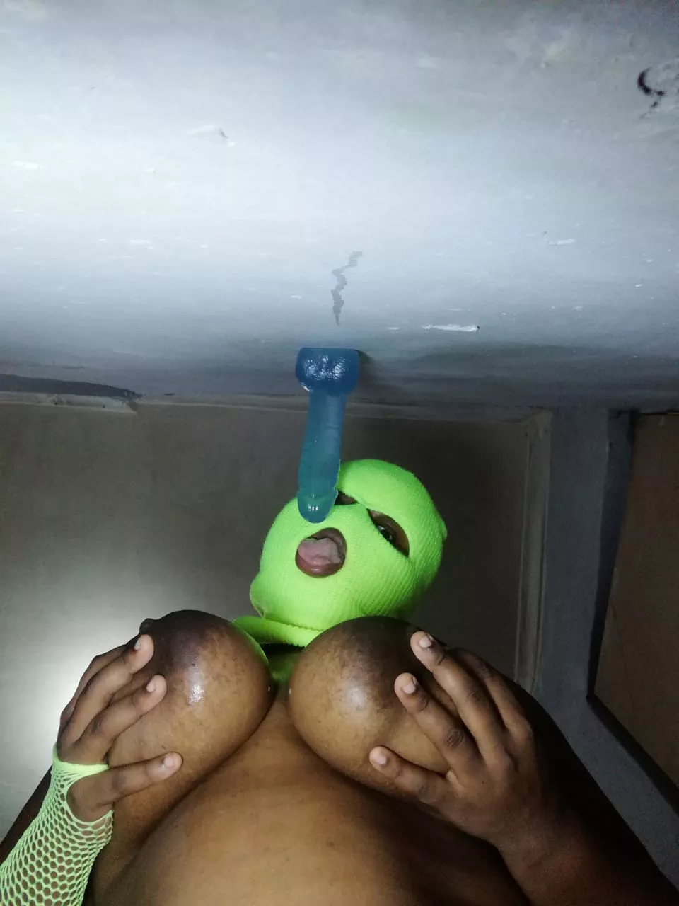 I love sucking cock.