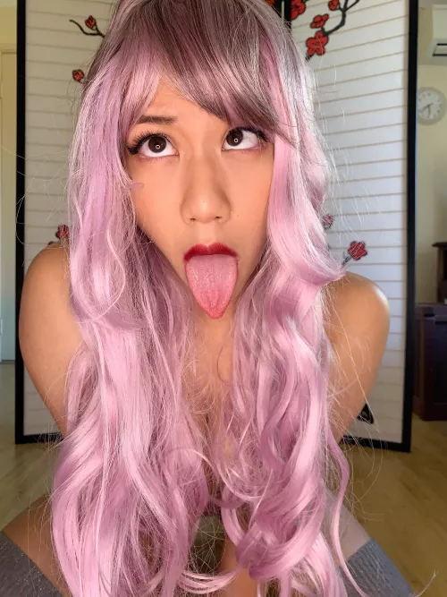 I love taking cum in my throat I love taking cum in my throat