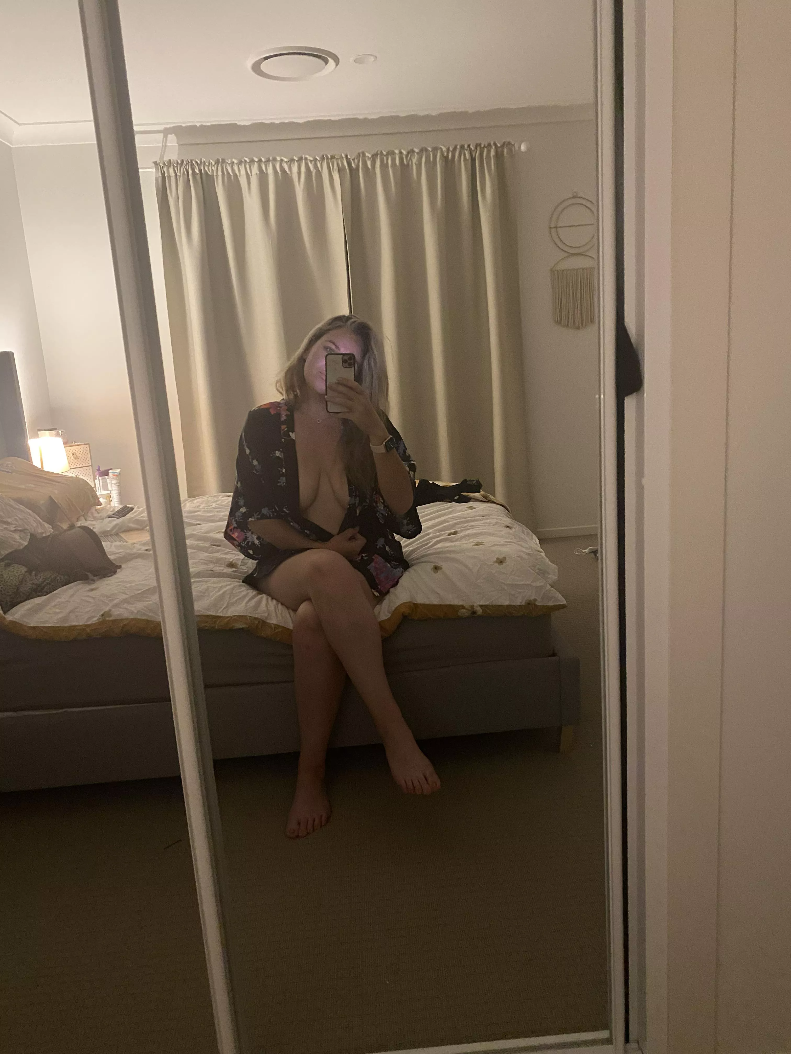 I love the (f)eel of silky robes x I love the (f)eel of silky robes x