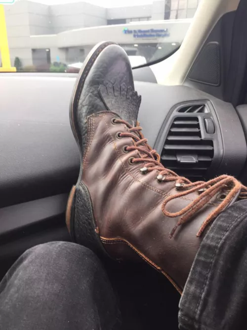 I love these boots I can’t the brand name anywhere on them but I love