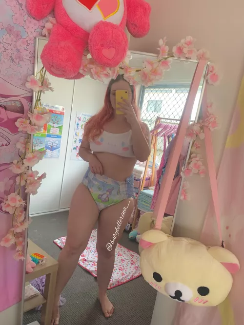 i love these lil dinosaur diapers 🦕 🦖 hook n loop tapes are so easy to do hehe