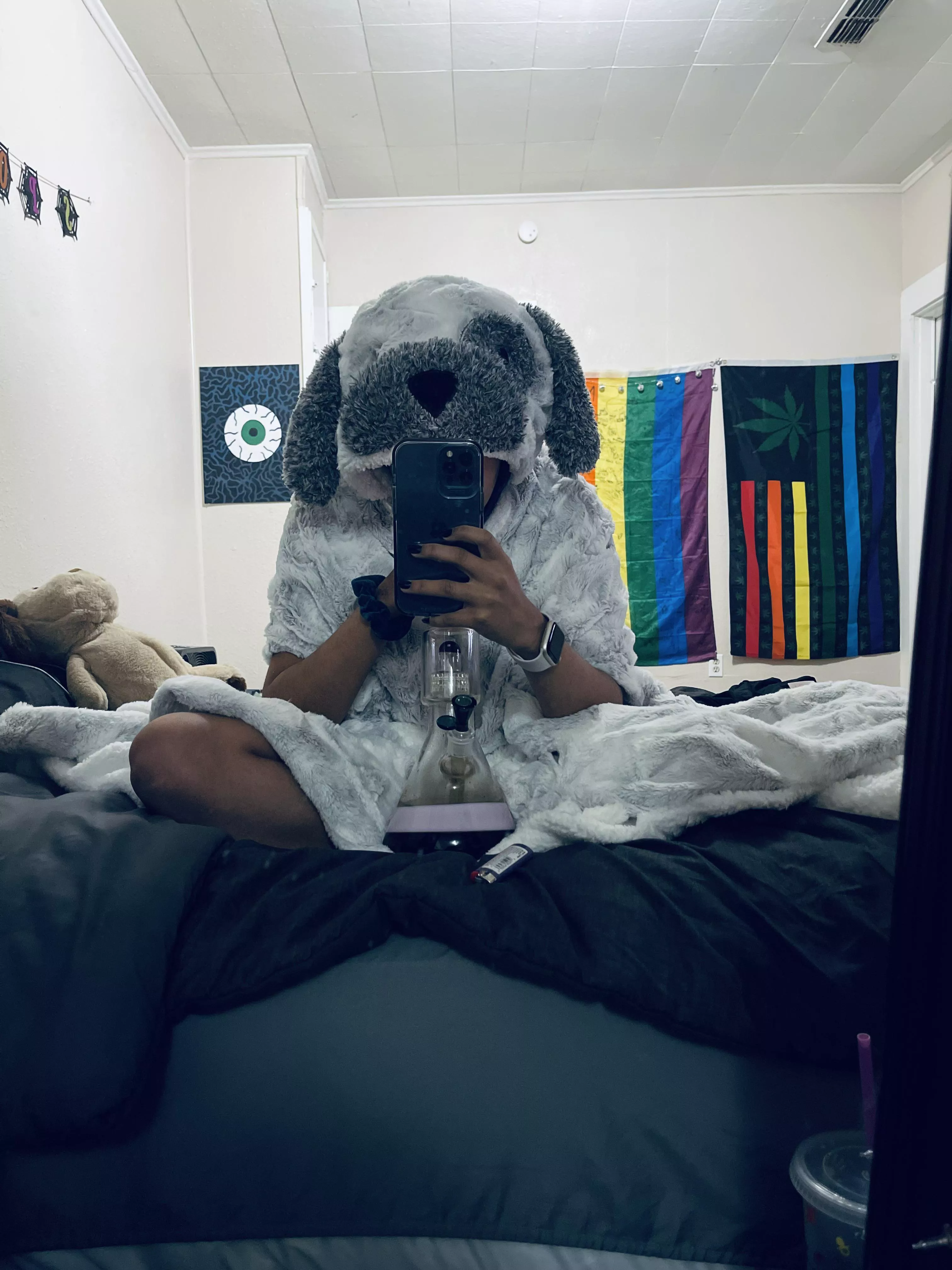 I love this blanket! It has pockets!