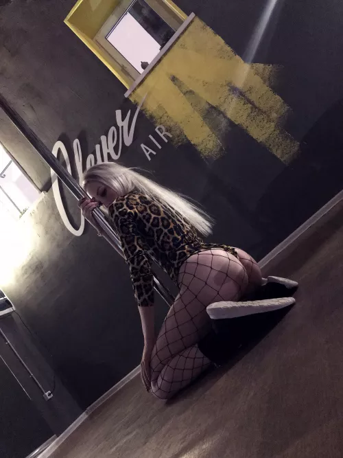 I love this leopard print and fishnets