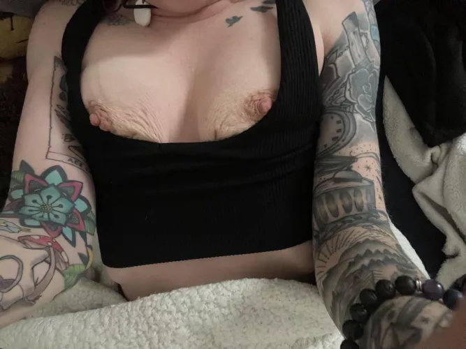 i love this lil bralette