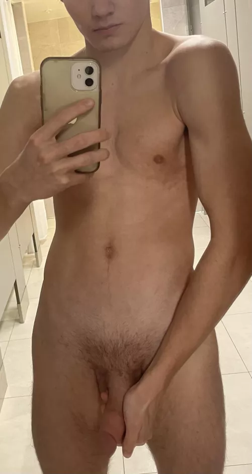 I love this mirror, don't you?