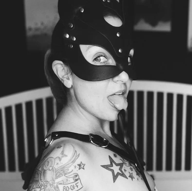 I love to be your kitten 🐾🔥😈