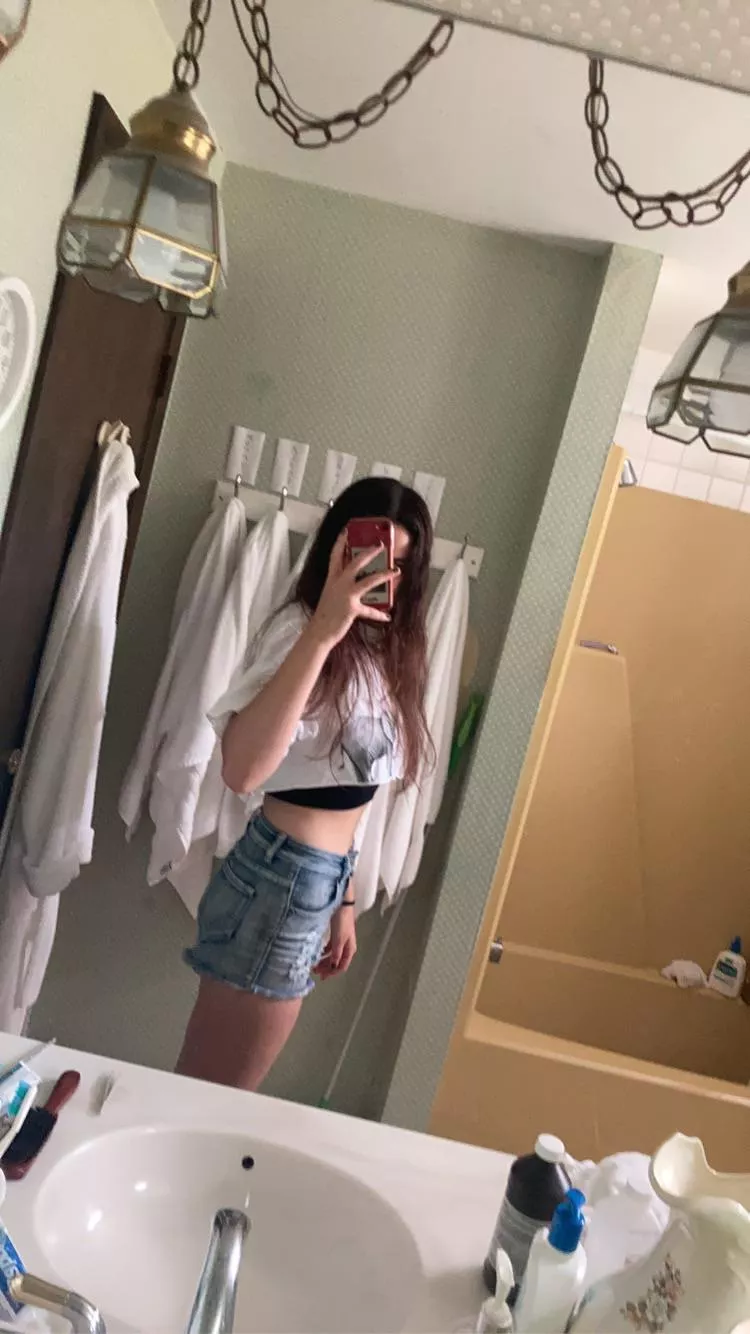 I love to dress slutty in the summer…can’t wait
