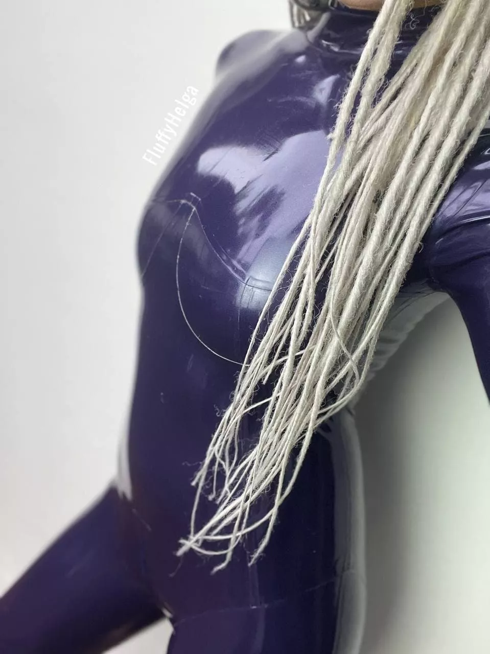 i love to feel latex on my bodyβ¨ i love to feel latex on my bodyβ¨