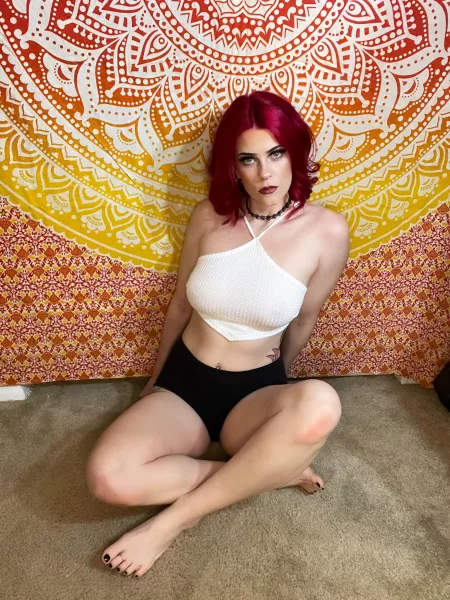 I love tops that tease π I love tops that tease π