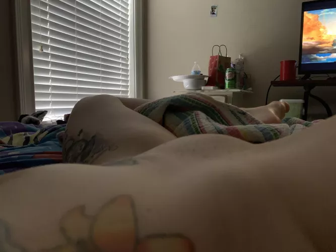 I love when my gf loves to lay naked with me 😍