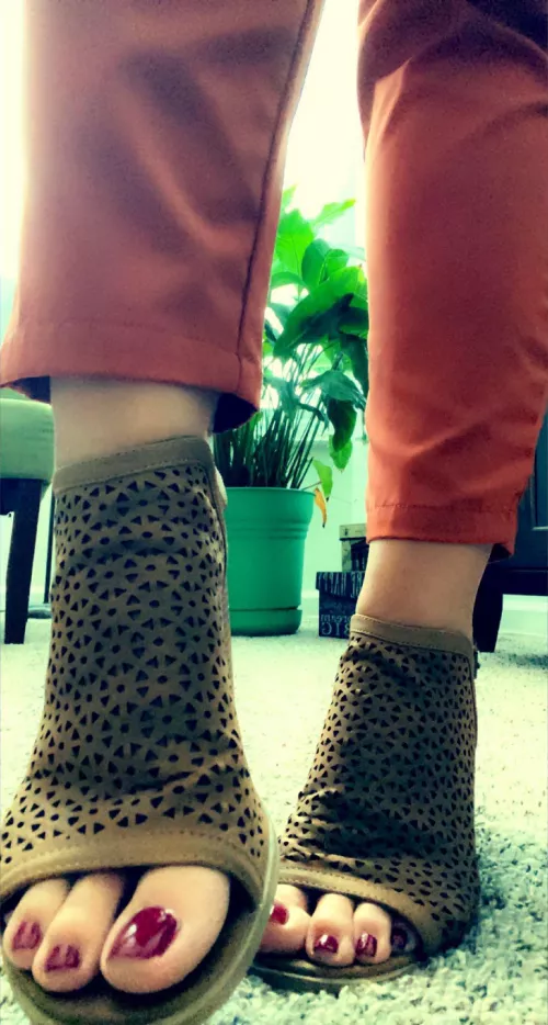 I luv the way these hug my feet ๐ค๐ฅฐ โฆ missin this color too ๐ฅบ