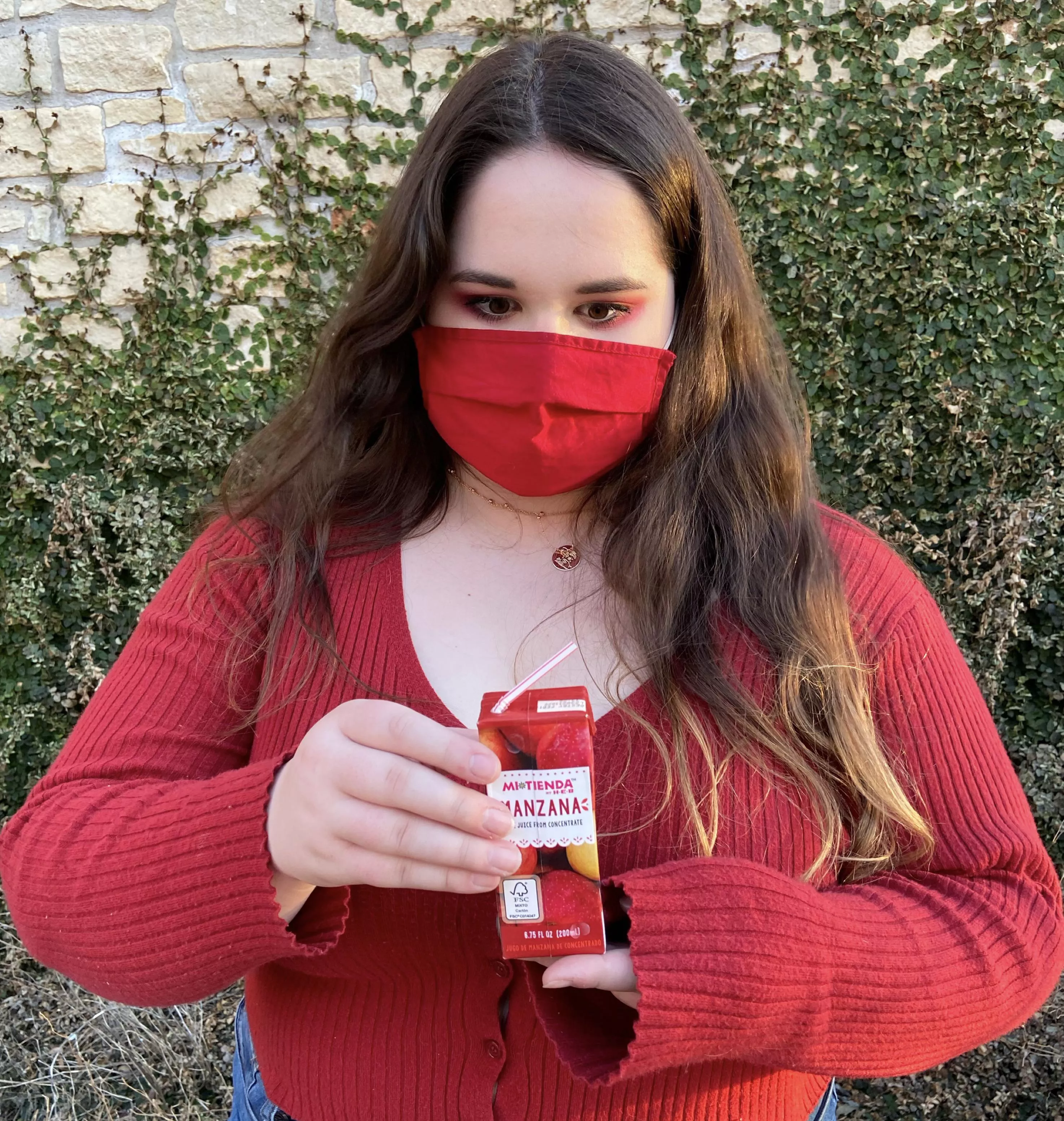 i luvs my apple juice even when i hav to be big :33