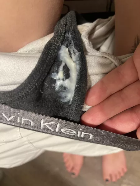 I made a mess in my Calvins at the gym for you ๐