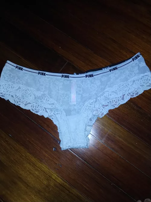 I made a return and I come baring a gift, and this gift turns me on very much.