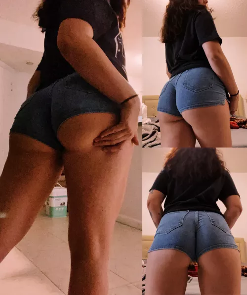 I may be 5β3 and petite but my ass fat π₯΄ππ¦π¦π