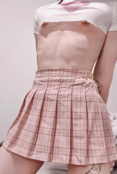 I may have cut my shirt too short ๐ณ