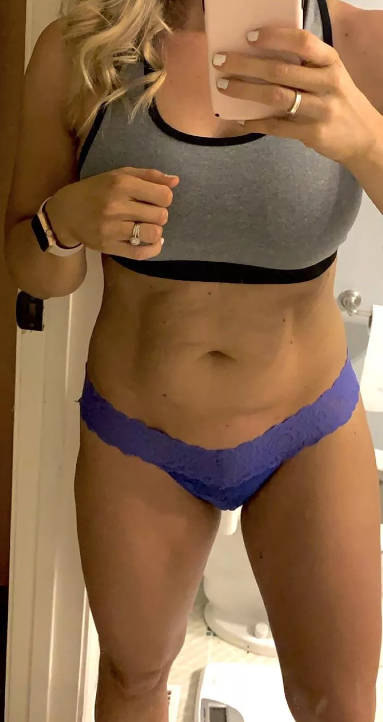 I may have two kids but I love my mom bod 😉 I may have two kids but I love my mom bod 😉