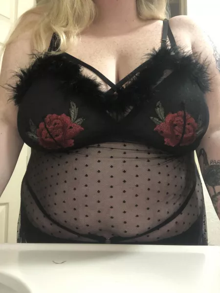I mean who doesnโt like titties, especially in a sexy bra I mean who doesnโt like titties, especially in a sexy bra