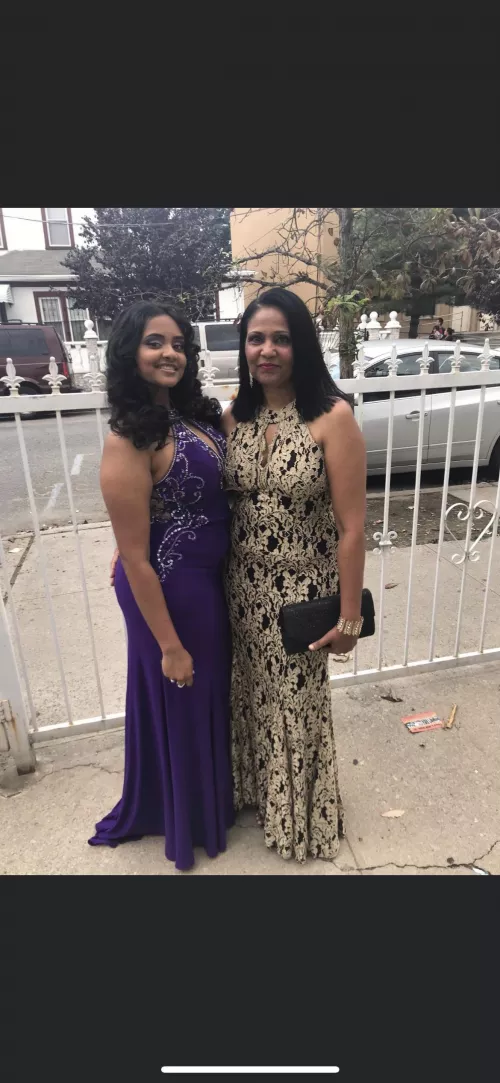 I need a bi bud or a group who wants to mic jerk with me to my family I’ll screenshare their pics Instagram justingomez6540 snap jeremylych2020