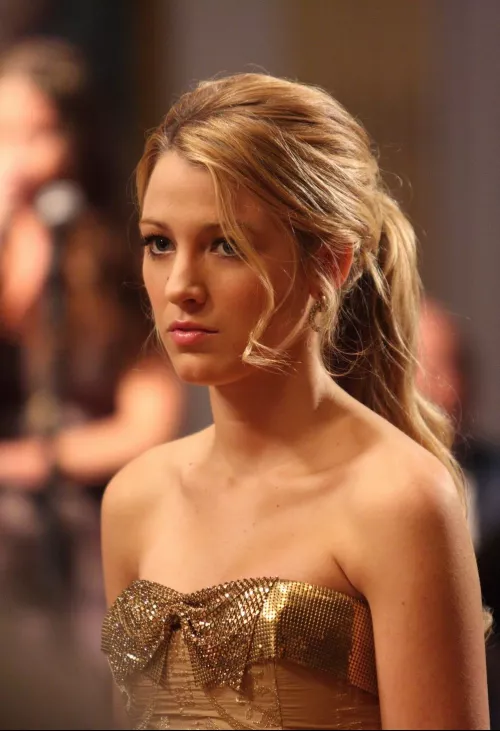 I need a bud to RP as Blake Lively and drain me