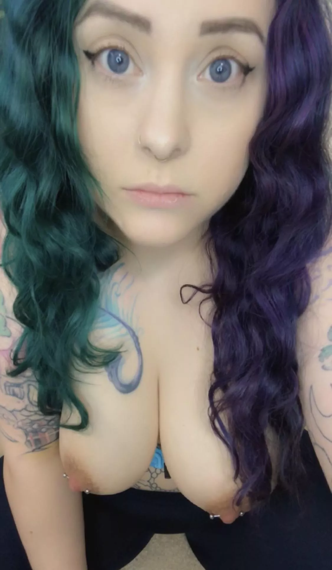 I need a dick to ride. Any takers?