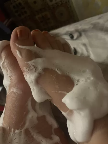 I need a foot slave hehe I need a foot slave hehe