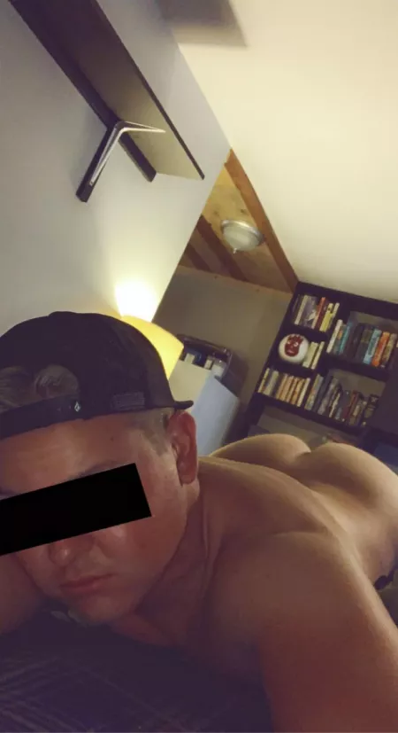 I Need a š» to fuck me! Any Volunteers?