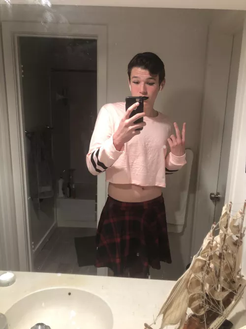 I need some cuties to talk to 😭