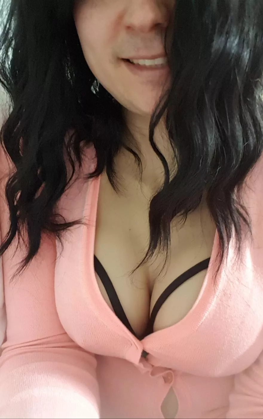 I need some love <3 I need some love <3