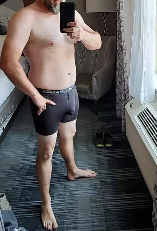 I need so(M)e on the knees pulling my boxers down.. anyone wanna help? 😘 💦Comments from all genders and orientations welcome 💦 I need so(M)e on the knees pulling my boxers down.. anyone wanna help? 😘 💦Comments from all genders and orientations welcome 💦