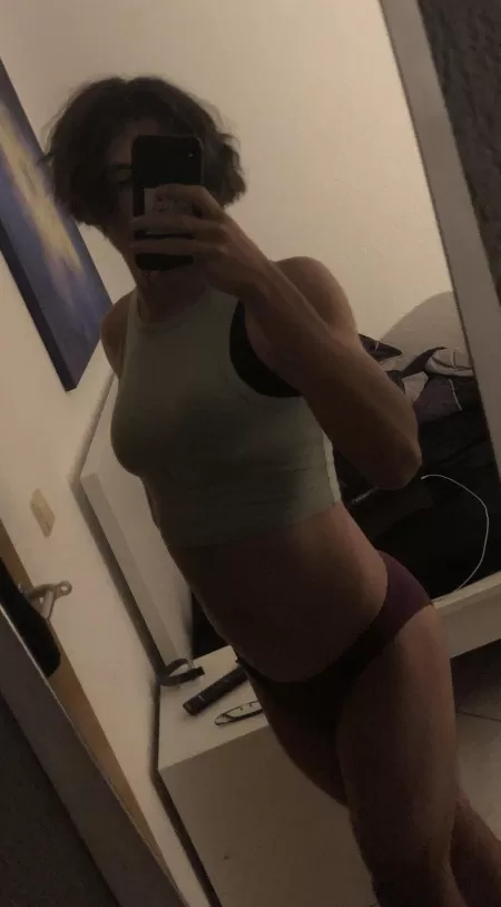 I need some outfit ideas pls 🙏🤔 I need some outfit ideas pls 🙏🤔