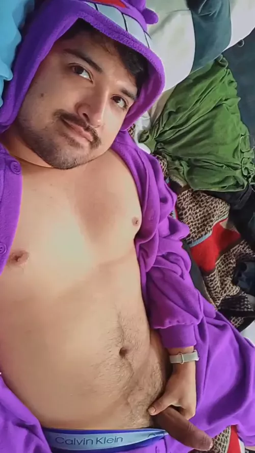 I need someone to catch 'em all 💦