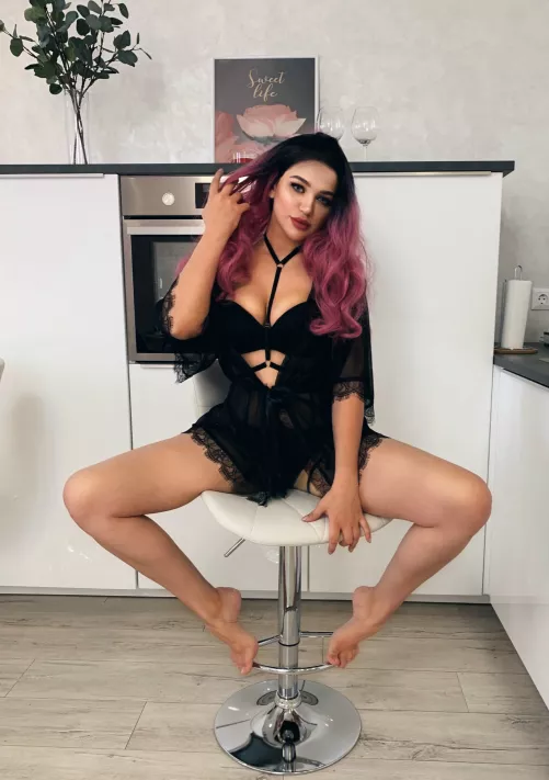 I need someone to grab me by my hips and fuck me hard I need someone to grab me by my hips and fuck me hard