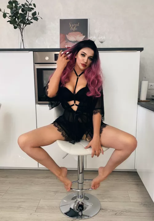 I need someone to grab me by my hips and fuck me hard