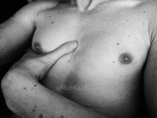 I need someone to play with my tiny breasts 🥺
