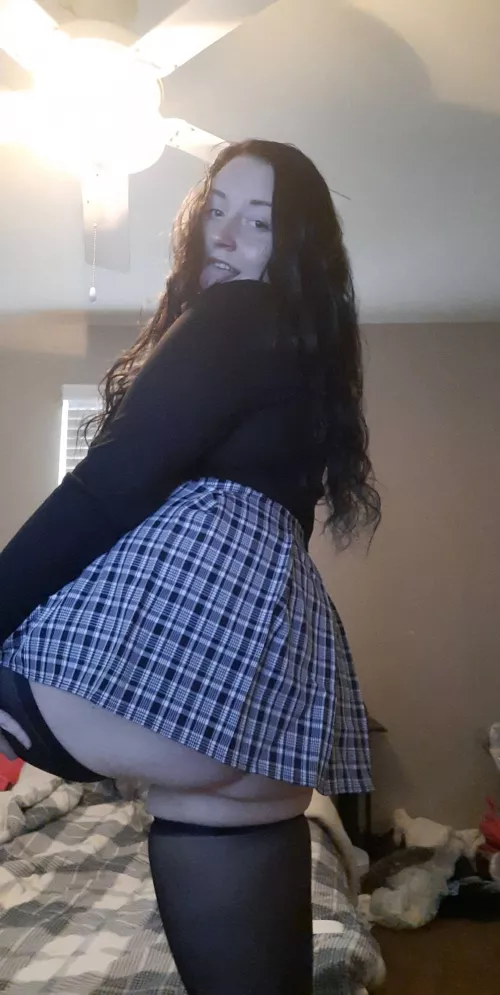 I need someone to teach me how to behave 🥵