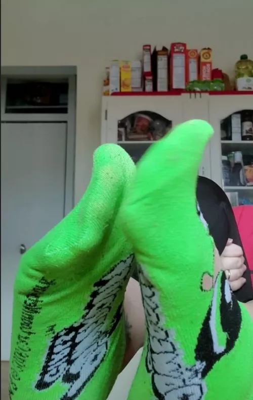 I need someone to worship and sniff these feet and socks after a looong day ππ