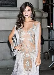 I need to be drained to victoria justice until i bust hard I need to be drained to victoria justice until i bust hard