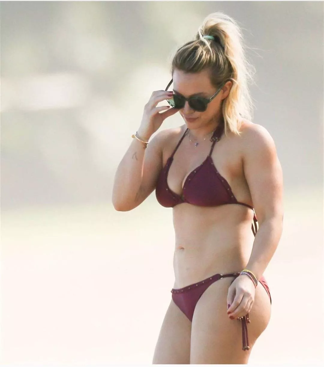 I need to share MILF Hilary Duff with a bud, she needs a rough fuck threesome! I need to share MILF Hilary Duff with a bud, she needs a rough fuck threesome!