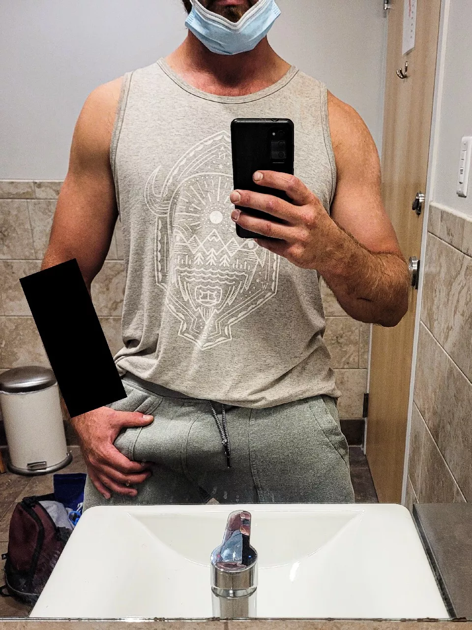 I need to tie this thing to my leg at the gym